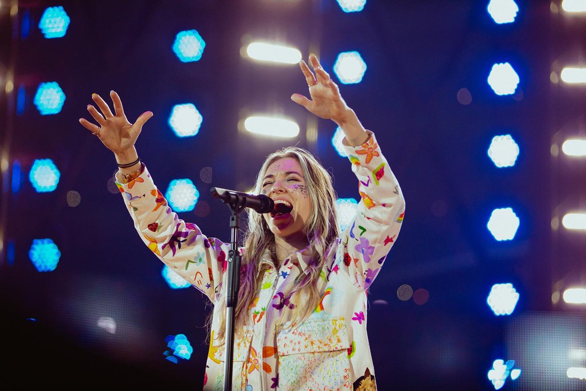 On sale this week! @Lauren_Daigle at State Farm Arena on Friday, October 6th✨ Register for presale here laurendaigle.com/tour from now until the 30th🔥 tix on sale this friday at 10 am