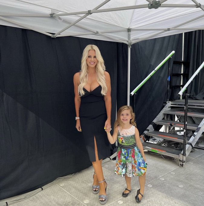 Joyeux anniversaire to my mini Monroe!!! You made me a mommy and I love you so much!!! ❤️🎉🥳🎊 https://t<a href="/tag/prom"class="tags"><span>#prom</span></a><a href="/tag/totaldivas"class="tags"><span>#totaldivas</span></a>