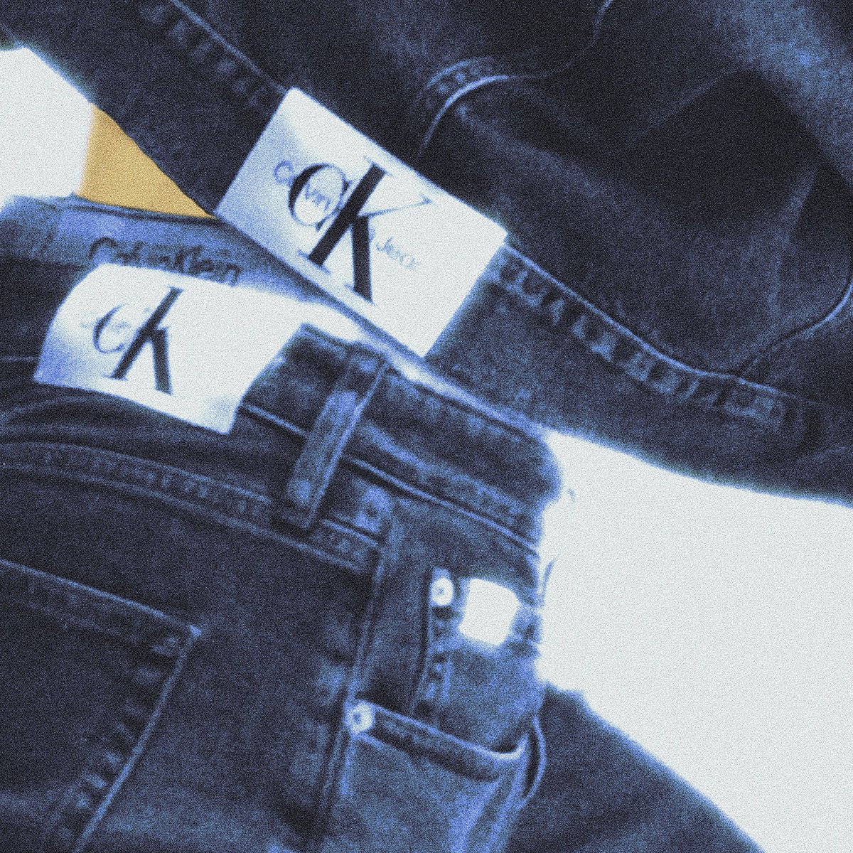 7bogoshipda's tweet photo. 90s calvin klein https://t.co/90prIH6LZs