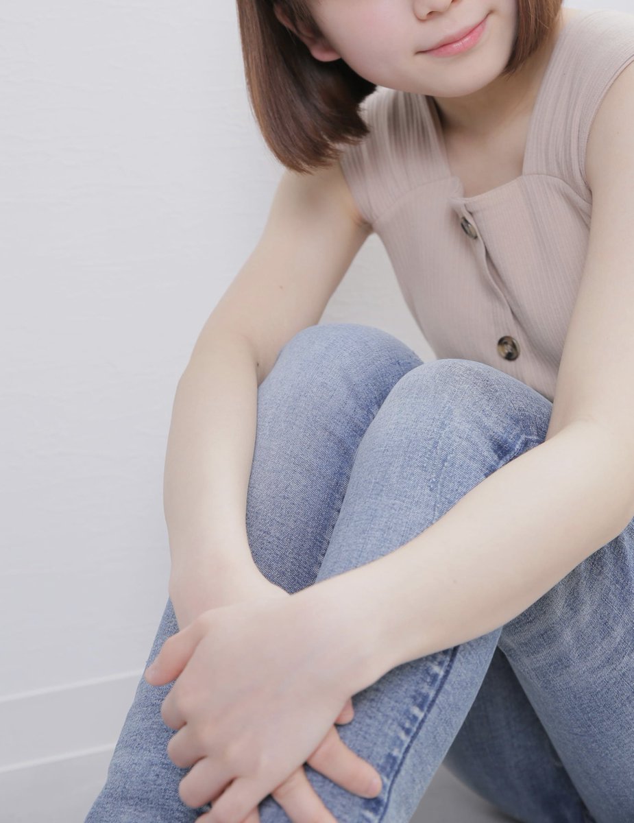 ローライズ 尻 突き出し 