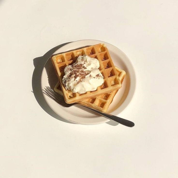 combcoffee's tweet image. 🐝 . . . Pedido: Combo Buzz Romântico

De: @lilisdellbel 
Para: @H3YT0MIE 

Mensagem: Bom dia minha princesa, eu te amo mais que tudinho no mundo! 🐈