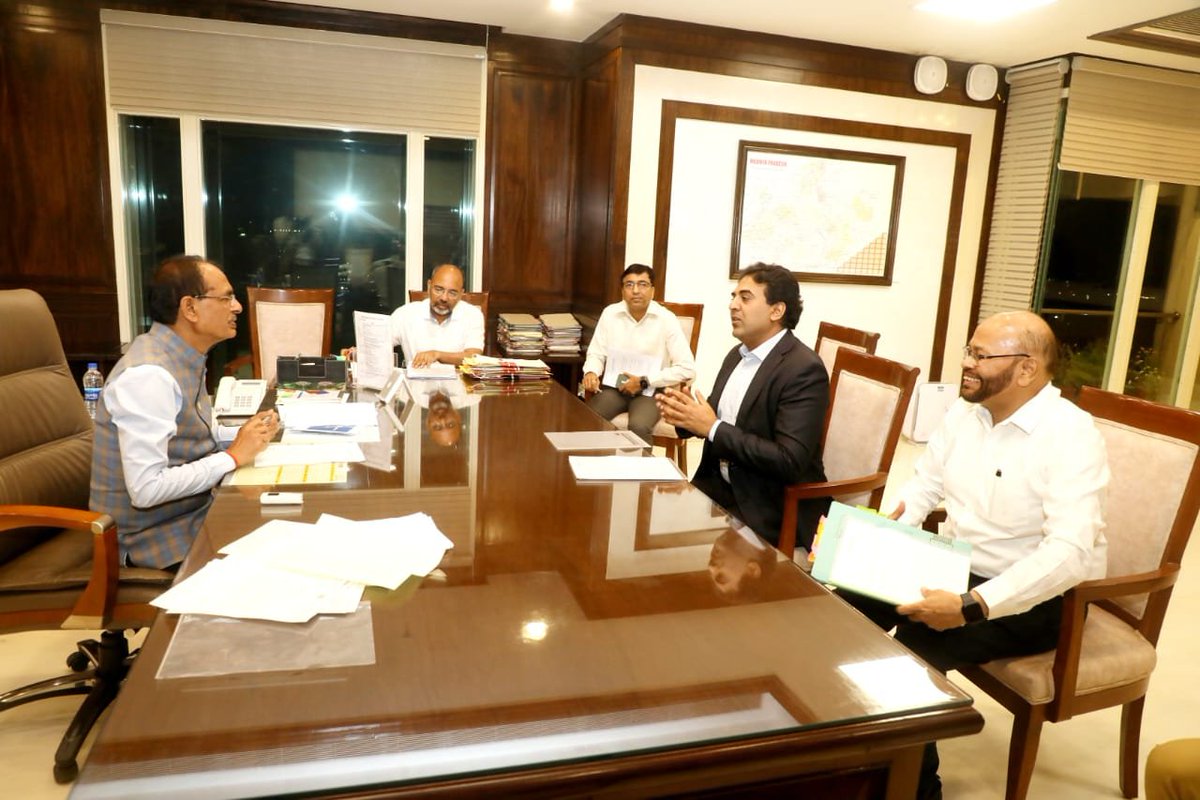 Chief Minister, MP tweet media
