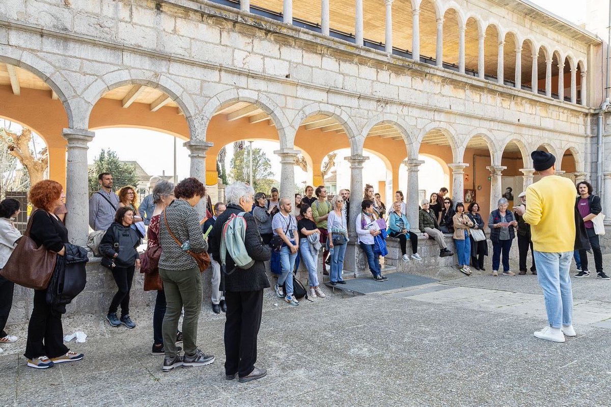 No podem estar més contents per la rebuda de la inauguració del 8é festival Mirades d’aquest cap de setmana. 
😗😇🙋🏼‍♂️

Us animem a seguir visitant les exposicions del festival fins el 23 d’Abril i revisar les pròximes activitats programades a la nostra pàgina web.