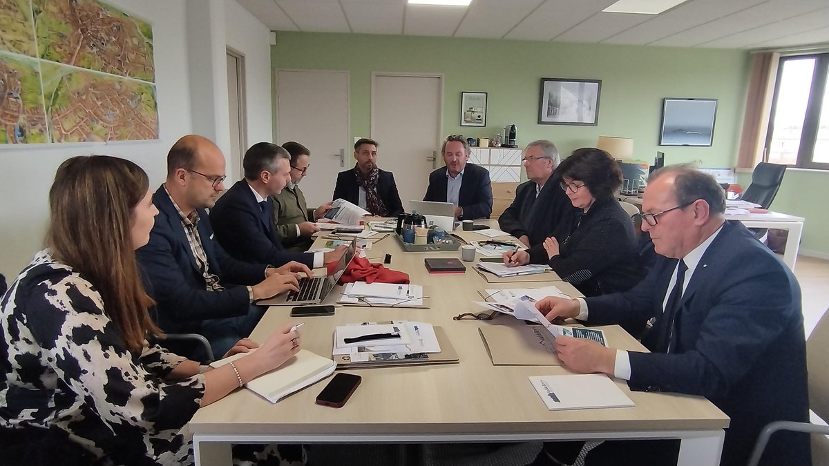 Val de Berry tweet media