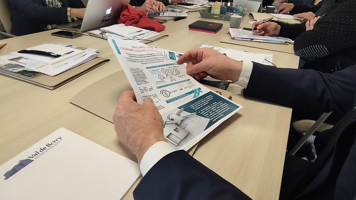 Val de Berry tweet media