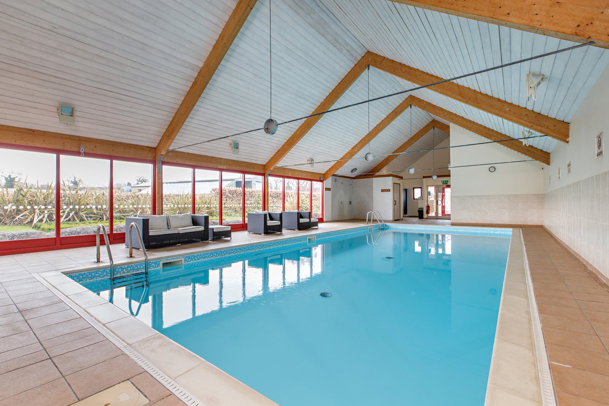 TheHolidayCots's tweet photo. 💐 SPRING 15% DISCOUNT on all full weeks at Home Farm Cottages taken between 15th April and 13th May.
https://t.co/O6JA1BVMd4
#Weybourne #Norfolk #SpringDiscount #SpecialOffer #HolidayCottages #SwimmingPool #MiniGym #BeautyRoom #Quality #NorthNorfolkCoast #PlayArea #GamesRoom https://t.co/7MGoG33zwc