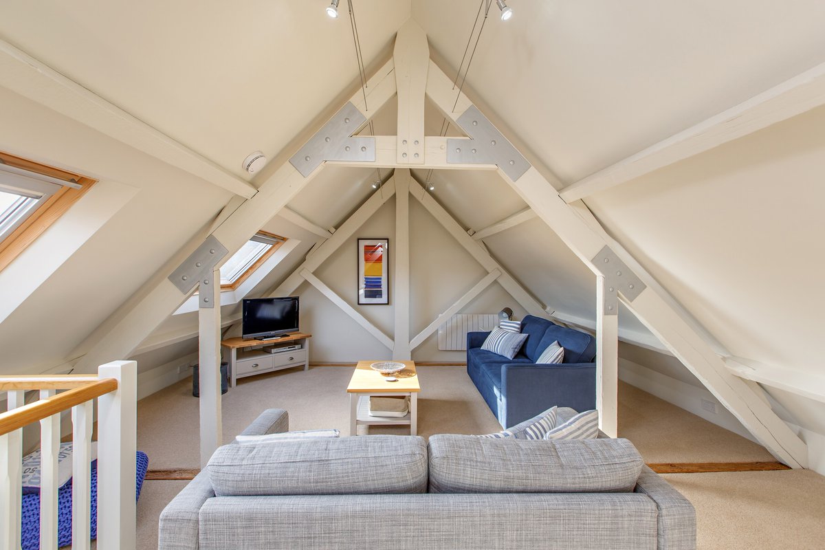 TheHolidayCots's tweet photo. 💐 SPRING 15% DISCOUNT on all full weeks at Home Farm Cottages taken between 15th April and 13th May.
https://t.co/O6JA1BVMd4
#Weybourne #Norfolk #SpringDiscount #SpecialOffer #HolidayCottages #SwimmingPool #MiniGym #BeautyRoom #Quality #NorthNorfolkCoast #PlayArea #GamesRoom https://t.co/7MGoG33zwc