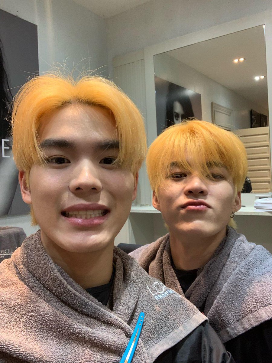 PKrittanun's tweet photo. เกือบทำสีนี้ขึ้นเเฟนมีตละะ เเต่พี่ก้องเบรคไว้ก่อน☺️🤣 https://t.co/0LvhQ7vNZu