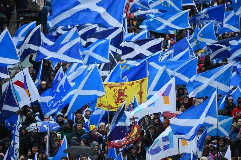 CaptainFckhead's tweet photo. @theSNP @HumzaYousaf As a life long @theSnp / Indie supporter &amp; believer that it is a RESPONSIBILITY to vote, find myself without a 'mainstream' party to vote for.  If @AlbaParty don't run in my area I may be forced to lend my vote to @ScotTories https://t.co/AwE4dMPWOv