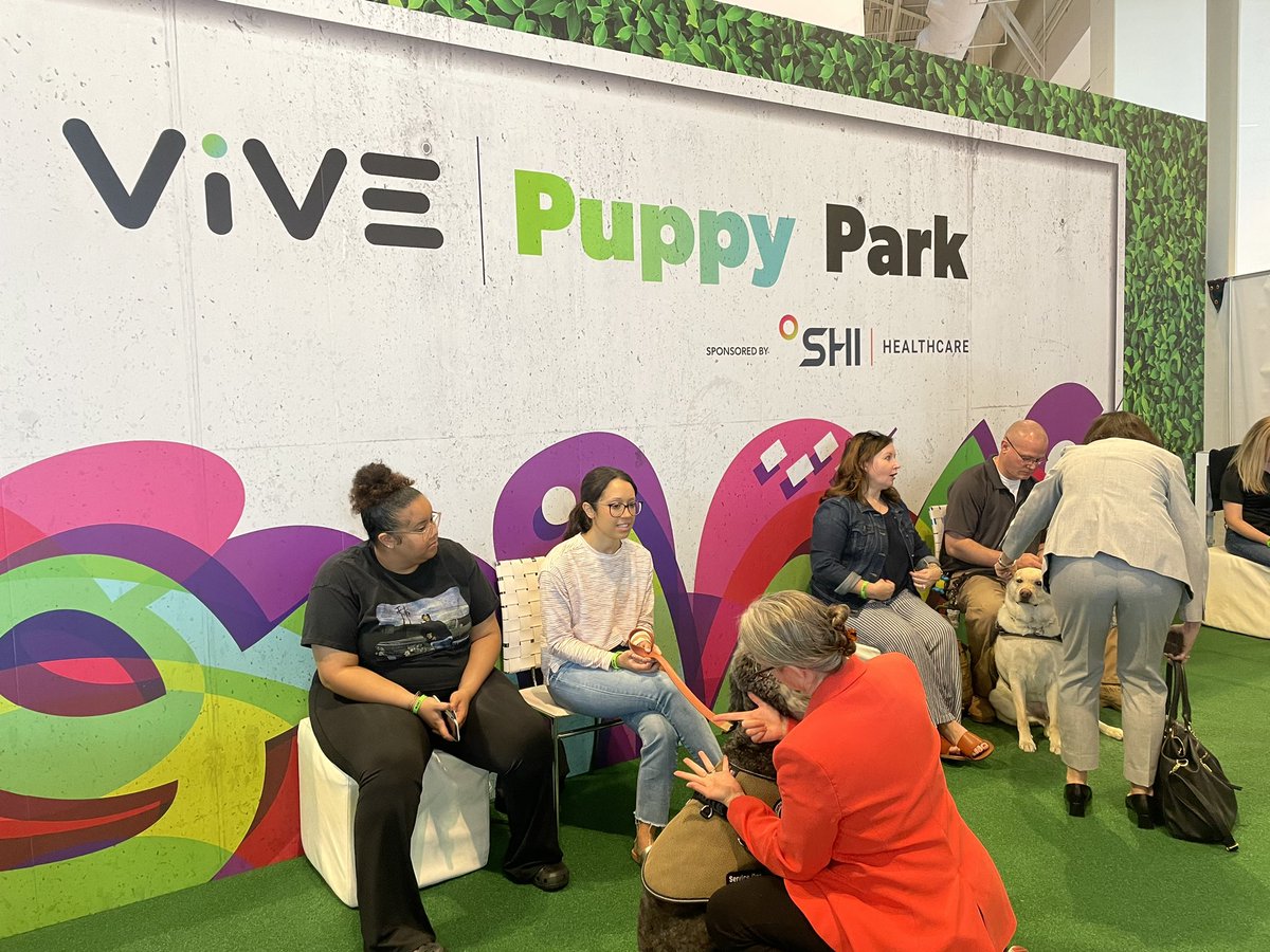 Ok this is a conference must! And they are raffling a Roomba #ViVE23