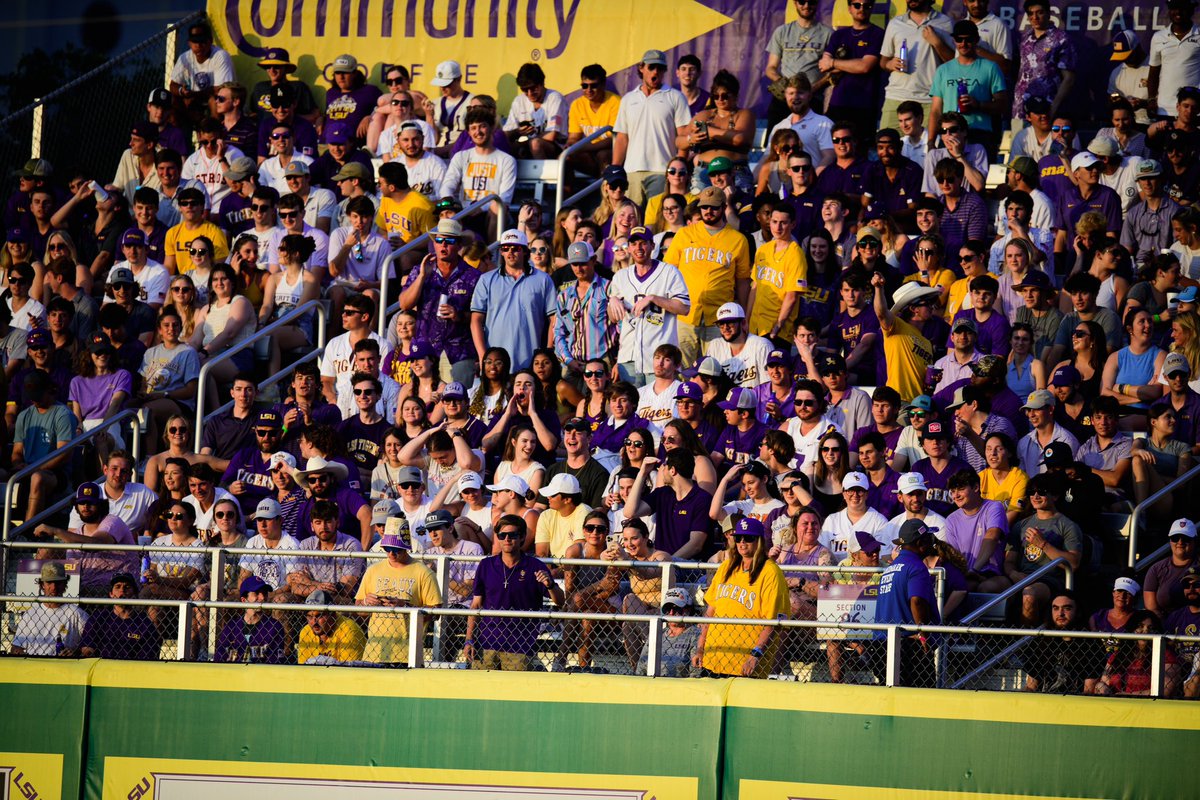 LSUbaseball's tweet image. The Best Fans in College Baseball
