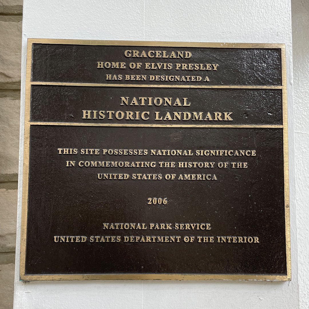 17 years ago today, Graceland was declared a National Historic Landmark. @VisitGraceland 

#ElvisPresley #Graceland #NationalHistoricLandmark #VisitGraceland #Landmark #Home