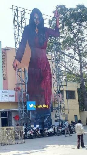 godanushka's tweet photo. #Bhagamathie > #Aramm π
#Rudramadevi > #Maya & #Dora π
#AnushkaShetty Mam's Telugu Fims Gross In TN > #Nayanthara 's Tamil Films Gross In TN π
Because She Rules South π₯ Every State Fan Base ππ»
World Knows Who Is The Real #LadySuperstar π
LADYSUPERSTAR OF #SouthIndia https://t.co/KPI5tgr2hj