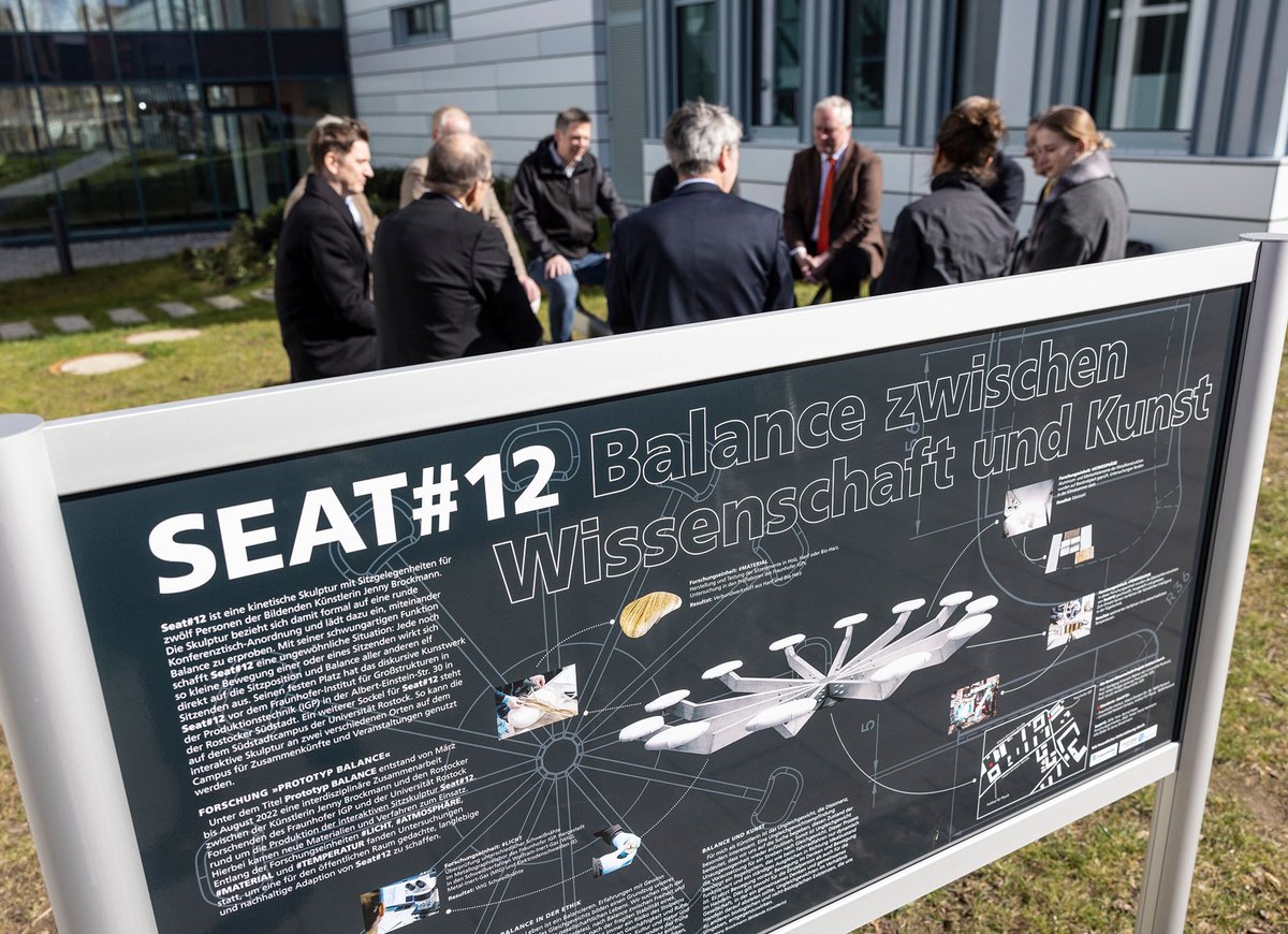 FraunhoferIgp's tweet photo. Was entsteht, wenn #Wissenschaft und #Kunst zusammen arbeiten, davon kann man sich ab sofort auf dem Wissenschaftscampus Südstadt in Rostock ein Bild machen: Seat#12 der Künstlerin @studiobrockmann 
ℹ️ https://t.co/sBRocZNn5s | © Universität Rostock/Thomas Rahr https://t.co/sCtVvHD2cD