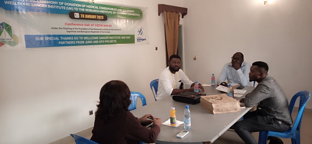 cedbcam_ri's tweet photo. Very pleased to have received the Managing Director of @inqababiotecWA, Mr Lukman Aroworamimo, in our facilities during his Cameroonian Tour.
Lukman had an insightful discussion with our General Director @CarrelFounou and head of research @LFounou. https://t.co/JqAllVbABD