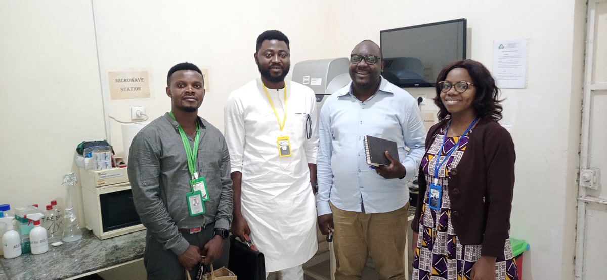 cedbcam_ri's tweet photo. Very pleased to have received the Managing Director of @inqababiotecWA, Mr Lukman Aroworamimo, in our facilities during his Cameroonian Tour.
Lukman had an insightful discussion with our General Director @CarrelFounou and head of research @LFounou. https://t.co/JqAllVbABD