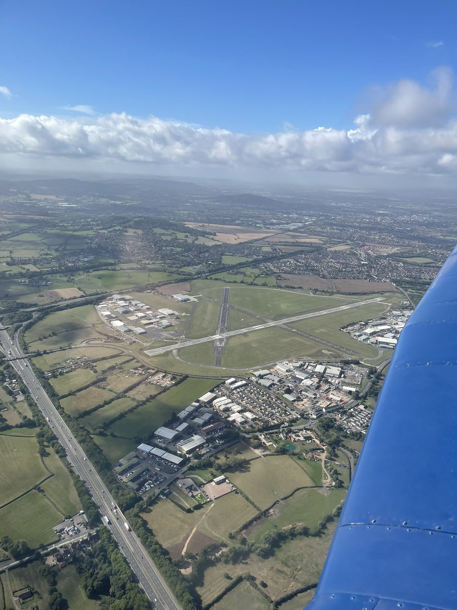 BACflyGlos's tweet photo. The days are getting longer and warmer! it's a great time to learn to fly. We currently have great availability both midweek and weekends @GlosAirport .Come and learn at an inclusive and friendly club. we put you at ease so you maximise your learning!
#flyinglessons #learntofly https://t.co/1d6nPt00G3
