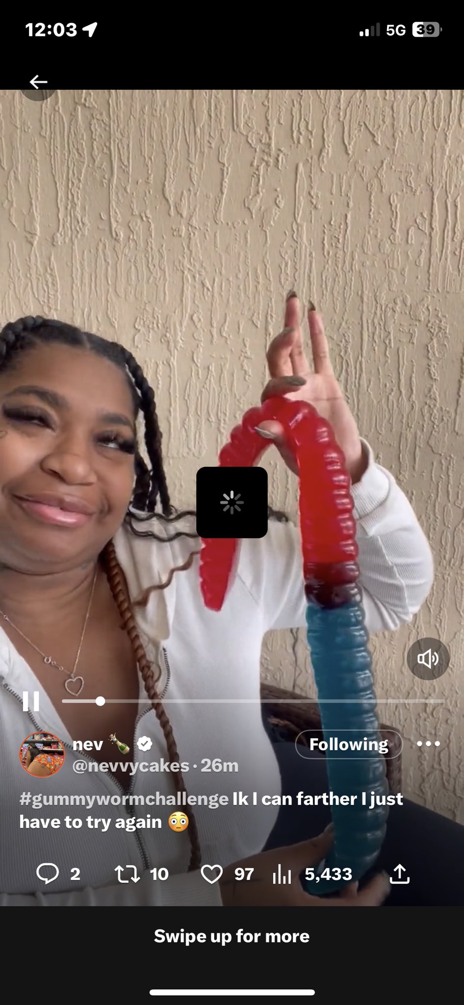 Bruce on X: @nevvycakes 🤣🤣 Aye yooo yo faces be hilarious, what happens  next in the video makes me very happy, thank you t.cowP9iTKVEyE   X