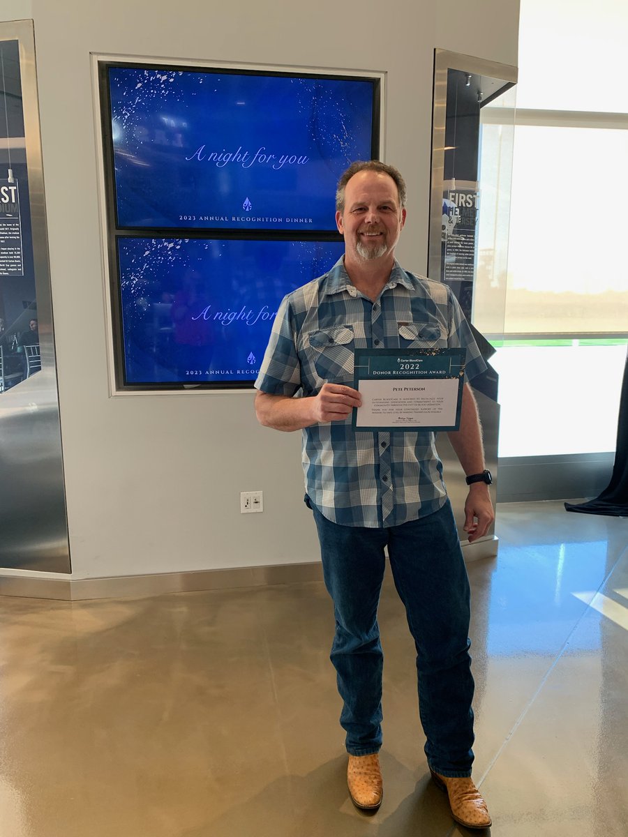 petethehero's tweet photo. Special thanks to @TVTimRyan for being the MC at our Carter BloodCare Appreciation dinner last Friday and for being a regular blood donor! https://t.co/AjEhl8hYDs