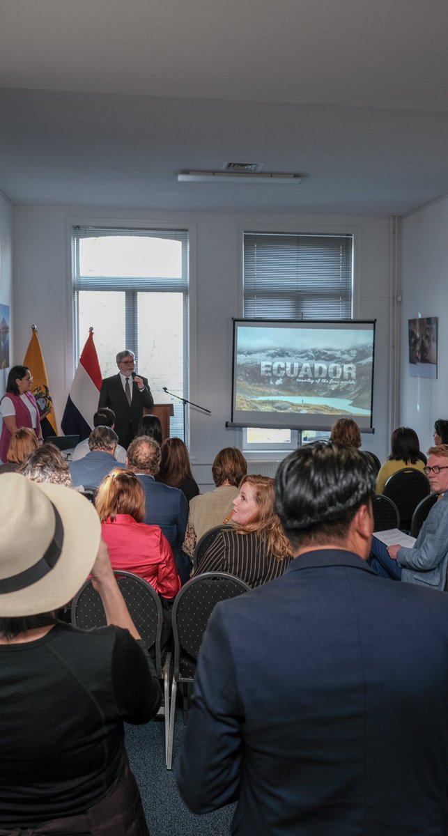 ProEcuador_'s tweet photo. Durante el evento, los asistentes neerlandeses pudieron participar en una degustación de café ecuatoriano☕️🇪🇨 de #Engrano. https://t.co/KCf2aUZIT1