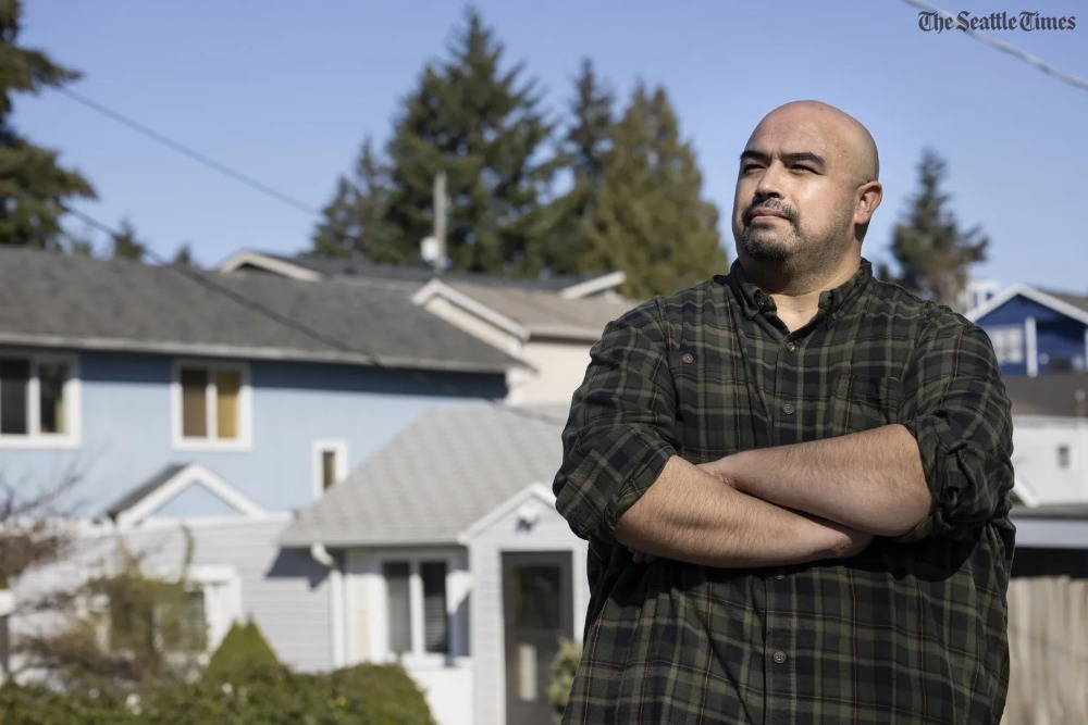 DBeekman's tweet photo. Should WA allow more homes per lot? What the debate looks like in three local cities: Kirkland, Edmonds and Burien https://t.co/v7dVqdrQVT (w/ @davidlgutman @SeaTimesFotoKen @ellenbanner @heidigroover) https://t.co/lgwsCRWkRb