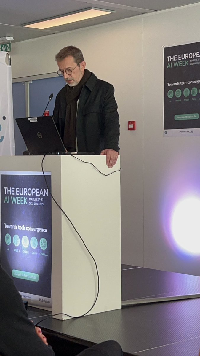 roald's tweet photo. #AIweek presentations about initiatives in Wallonia by @emiefockedey ( https://t.co/hY4pkoynKz ) and @thierrydutoit : https://t.co/HlajL3EjrX @trusted_ai research institute &amp; factory for business relevance.

600 #AI researchers
50 expert companies 

#DigitalWallonia #EUAIweek https://t.co/KgaIBWEhku
