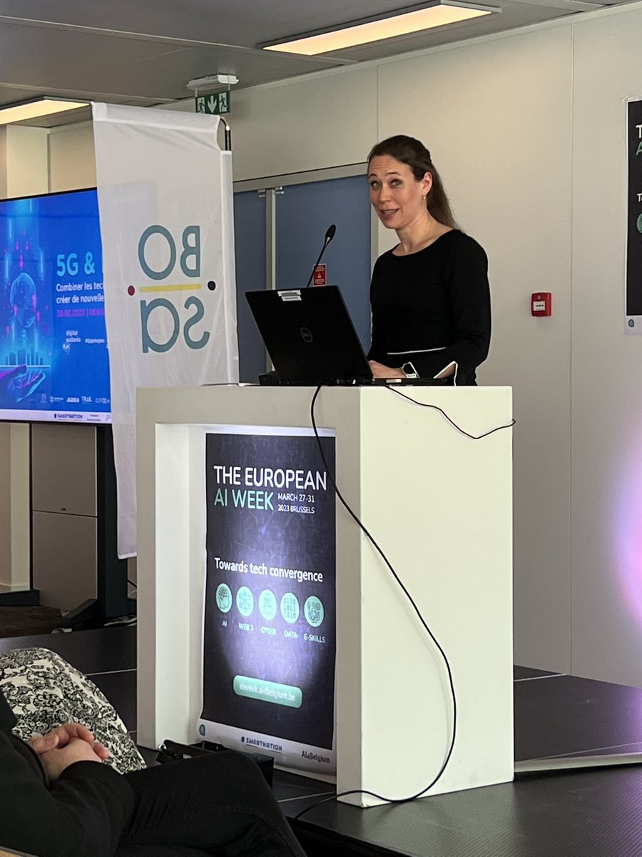 roald's tweet photo. #AIweek presentations about initiatives in Wallonia by @emiefockedey ( https://t.co/hY4pkoynKz ) and @thierrydutoit : https://t.co/HlajL3EjrX @trusted_ai research institute &amp; factory for business relevance.

600 #AI researchers
50 expert companies 

#DigitalWallonia #EUAIweek https://t.co/KgaIBWEhku