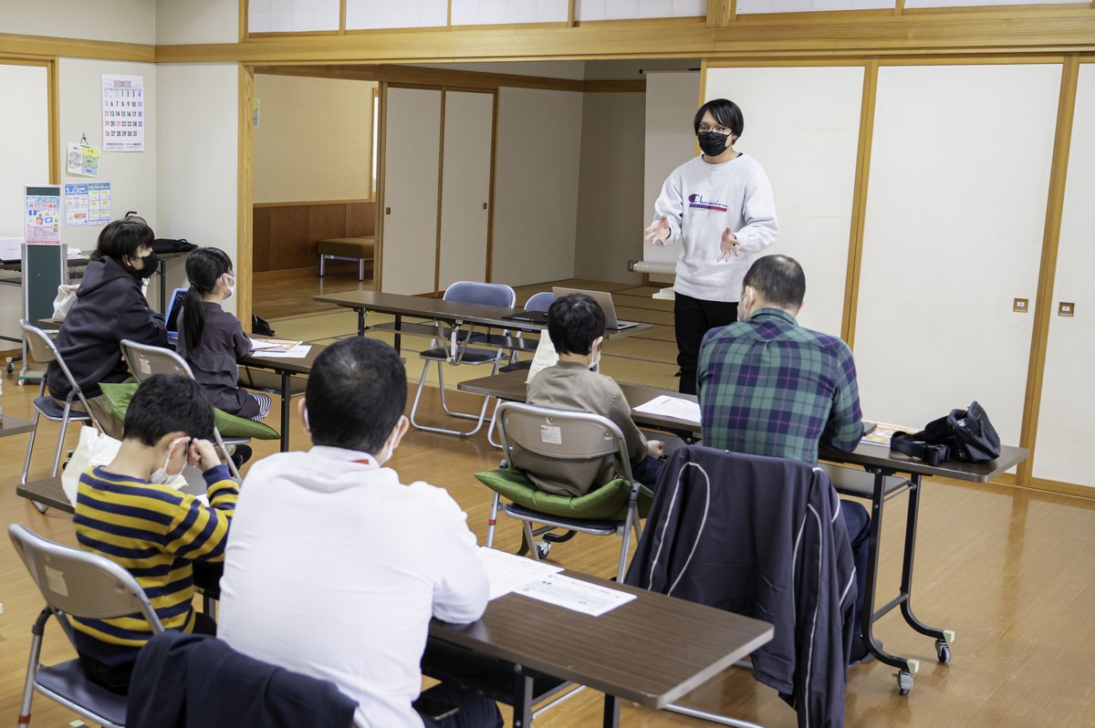 MINEBAstaff's tweet photo. #横手市地域おこし協力隊 オバラソウです!
先日「親子でSNS教室」の講師としてちほさんと参加してきました!
この教室を通して子どもたちにも保護者の方にもその楽しみ方を感じていただけたのでないかと思います。
今後も多くの人にSNSやスマホの楽しみ方を伝えていきたいです!
#yokote https://t.co/HBaV3GUuUt