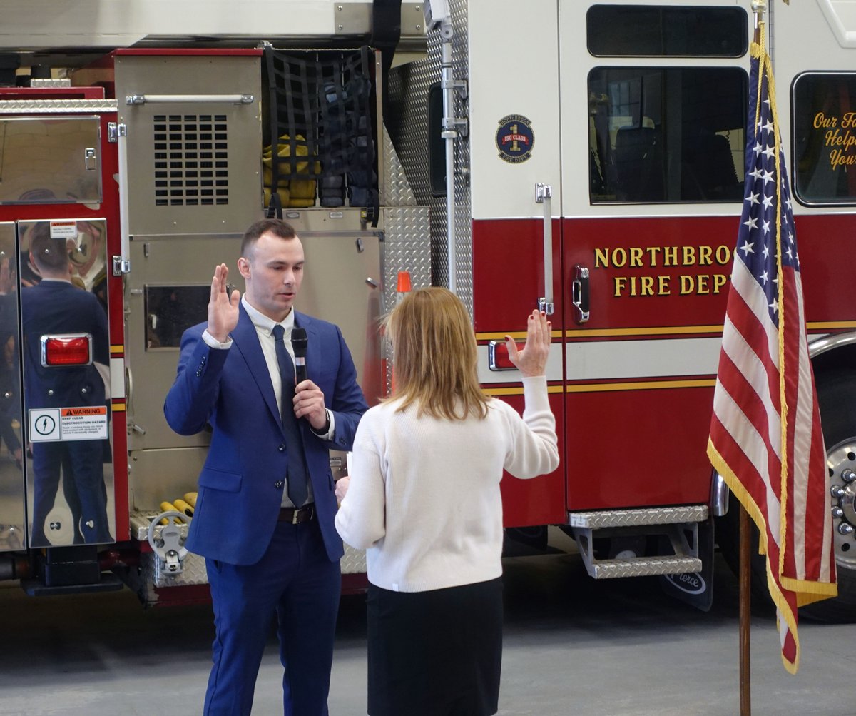 NorthbrookGOV's tweet photo. The Northbrook Fire Department welcomed two firefighters into their ranks this morning. During the ceremony at Fire Station 11, Patrick Brown & Ed Chevere took an oath to join the department. Thank you both for your service! #ThriveHere https://t.co/hh3RLKHAOV