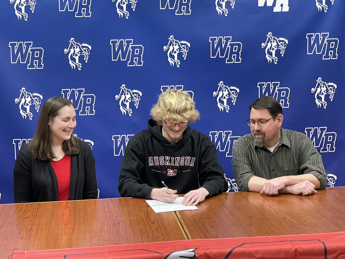 WRRidersSuper's tweet photo. Congrats Sean Murdock! Muskingum is getting a wonderful young man and talented runner! Go Riders! #WEareWR https://t.co/bzuyMbQdtx
