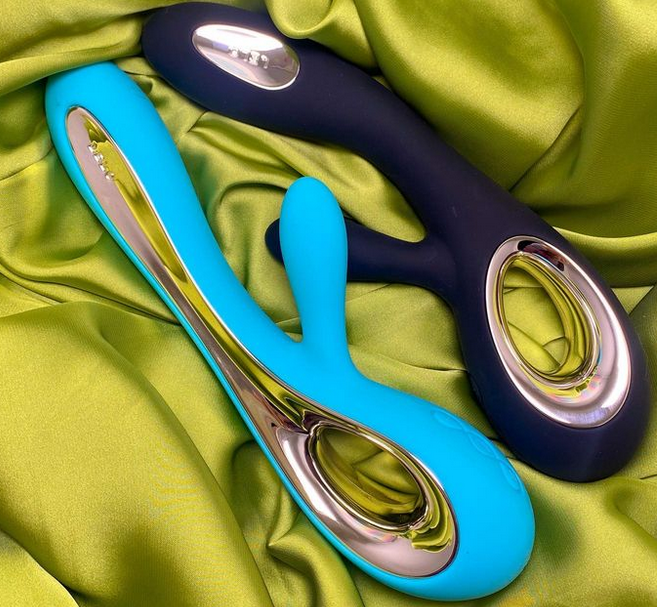 jodivineuk's tweet photo. What's the difference?

While both arms of the LELO Soraya and Soraya Wave provide vibration, the Soraya Wave moves in a ‘come hither’ motion, designed to mimic the caress of a lover’s fingers 💗

Click here to discover more https://t.co/vJguI9rwmp
https://t.co/1ENX8zrAL1 https://t.co/FfCAs7P12T