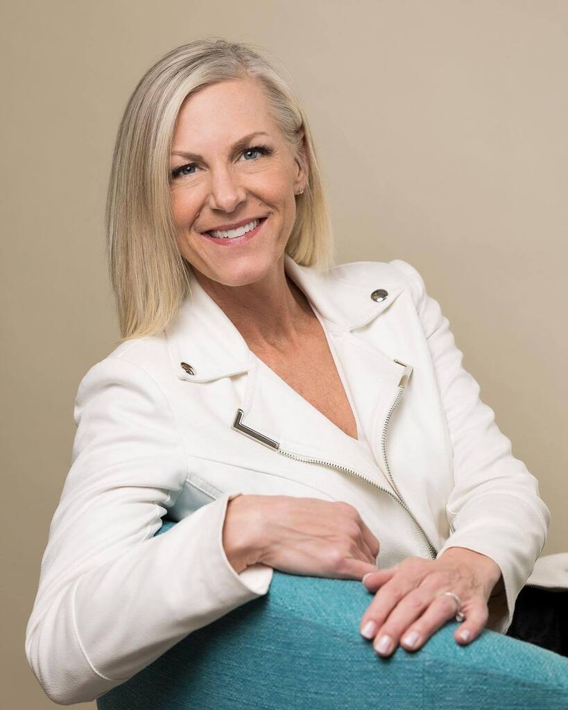 storiesframed's tweet image. Back in the olden days (or something) people were given their surname based on their job. In this case, Rachel Houselander was given her name and then became a REALTOR. It was written in the stars! Here&apos;s Rachel&apos;s #LocalBusinessSpotlight --&amp;gt; … instagr.am/p/CqTBl0HuZMq/