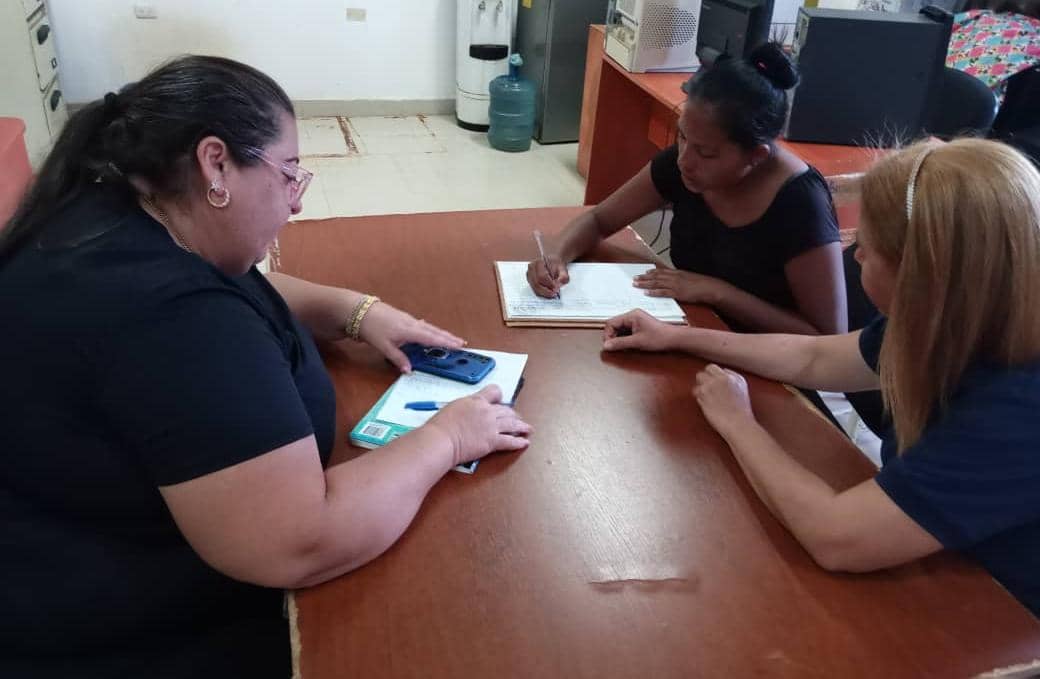 #EnFotos📸 La Superintendencia Nacional de Cooperativas del estado #DeltaAmacuro realizó asesoría educativa para la conformación de la Cooperativa de servicios textiles  
#NiCorrupcionNiGuarimbas 
<a href="/NicolasMaduro/">Nicolás Maduro</a> 
<a href="/jaarreaza/">Jorge Arreaza M</a>