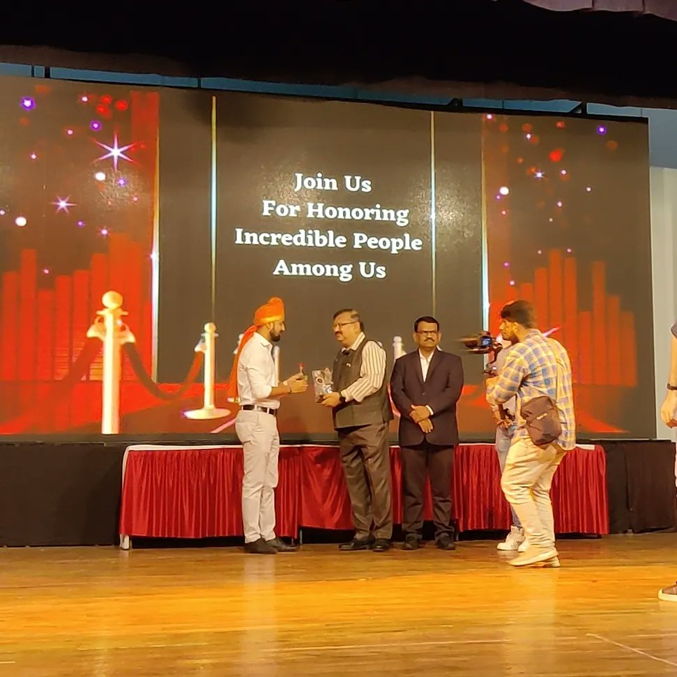 Honored with "Yuva Gaurav Award" 

Solace India Online , Kalyan Dombivili Municipal Corporation &amp; GGUS Foundation has organised the Mega Award Ceremony IIIP Award (Incredible India Incredible People Award) to felicitate the gems of the Society for making their incomparable 1/4