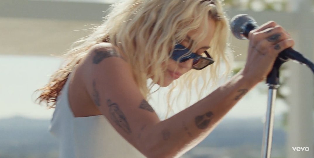milesangels's tweet photo. miley cyrus siendo puro talento y belleza https://t.co/JBqaYbuVK3