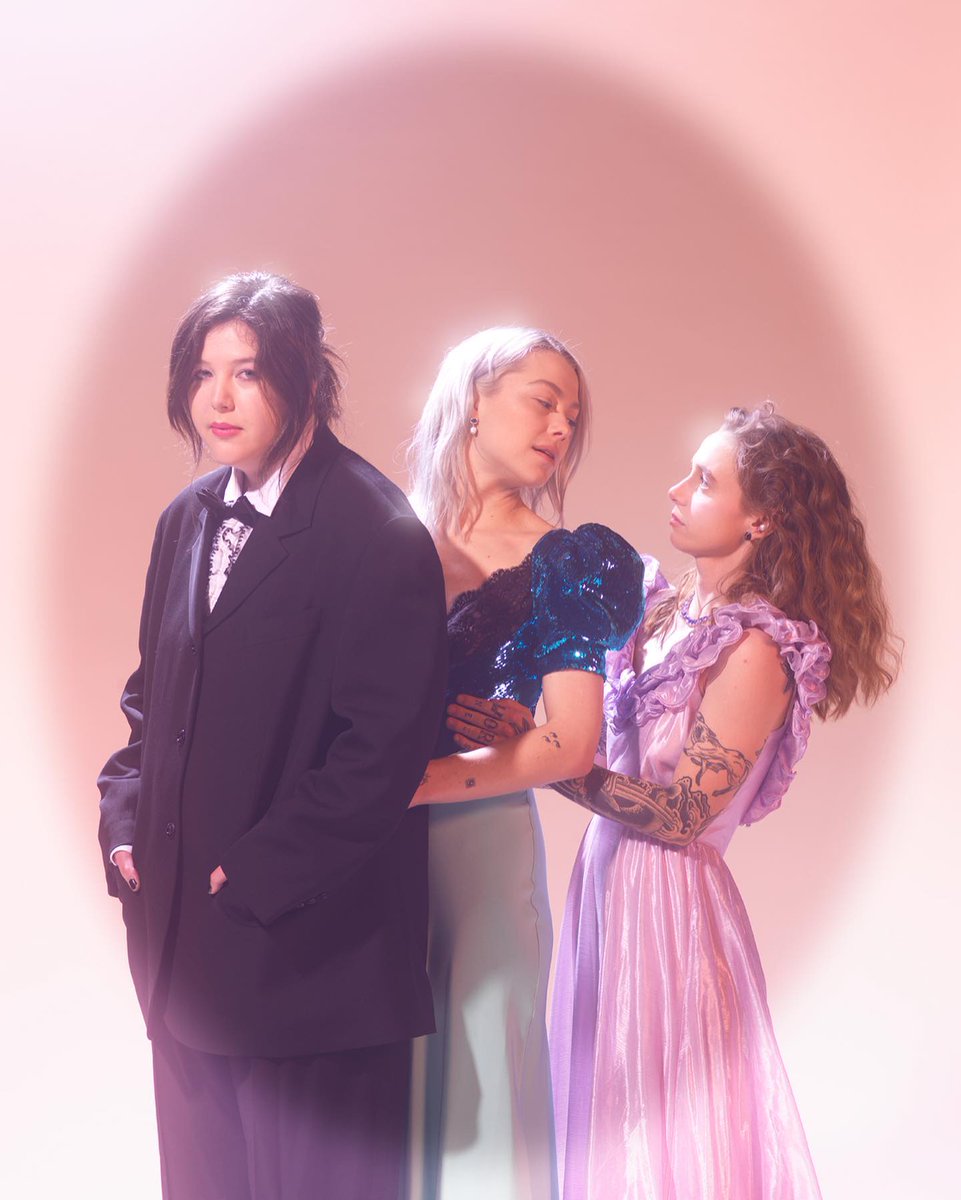 PHOEBE BRIDGERS UPDATES on Twitter "📸 boygenius for The Guardian