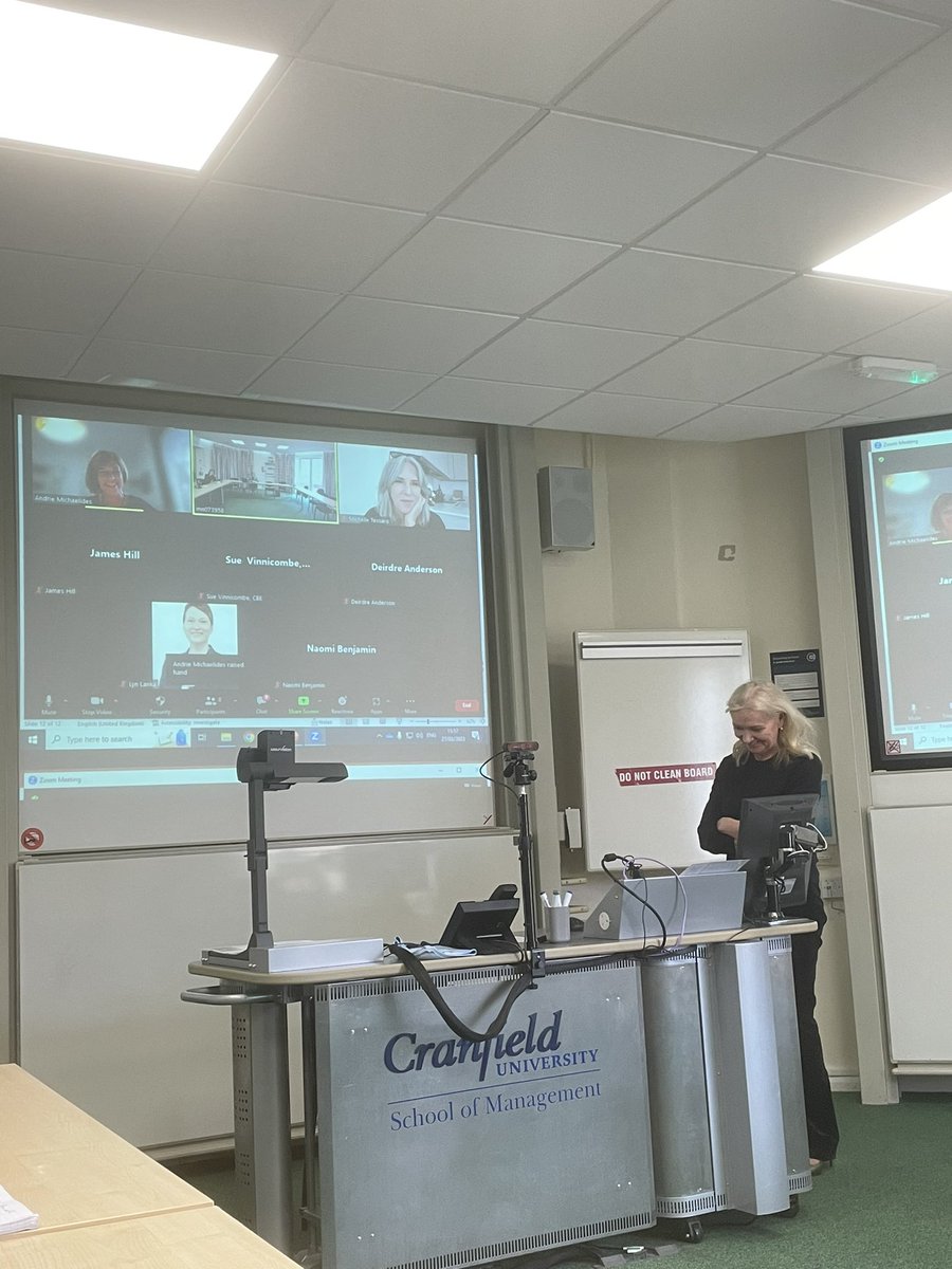 cranfield_cww's tweet photo. Another reunion meeting for Gender, Leadership and Inclusion Centre (GLIC)~ A huge welcome and thanks to everyone who joined us online and in person for sharing your research, opinions, or any updates😊. @drdeeanderson @EvelynLanka @DrDeboraGott @james_m_hill https://t.co/SHgzgqhZ6v