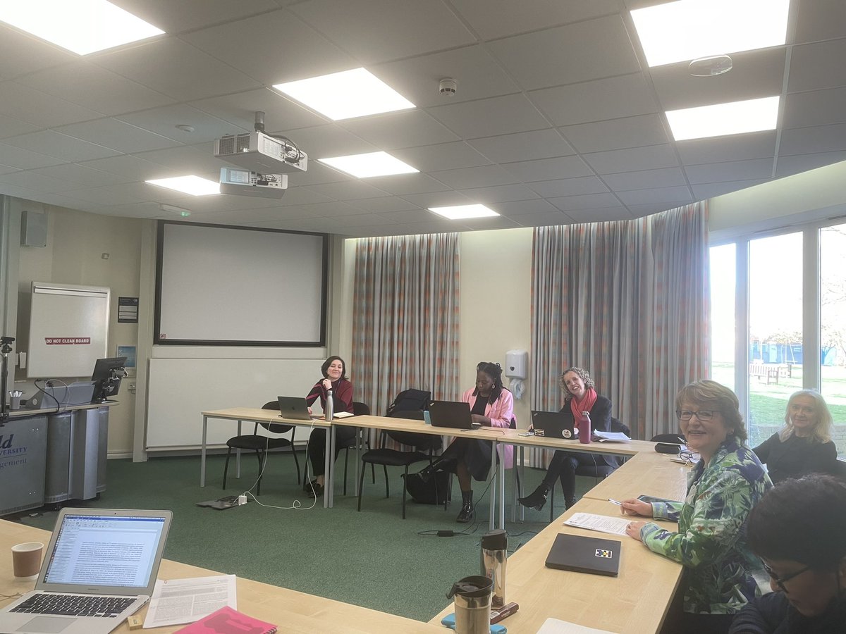 cranfield_cww's tweet photo. Another reunion meeting for Gender, Leadership and Inclusion Centre (GLIC)~ A huge welcome and thanks to everyone who joined us online and in person for sharing your research, opinions, or any updates😊. @drdeeanderson @EvelynLanka @DrDeboraGott @james_m_hill https://t.co/SHgzgqhZ6v