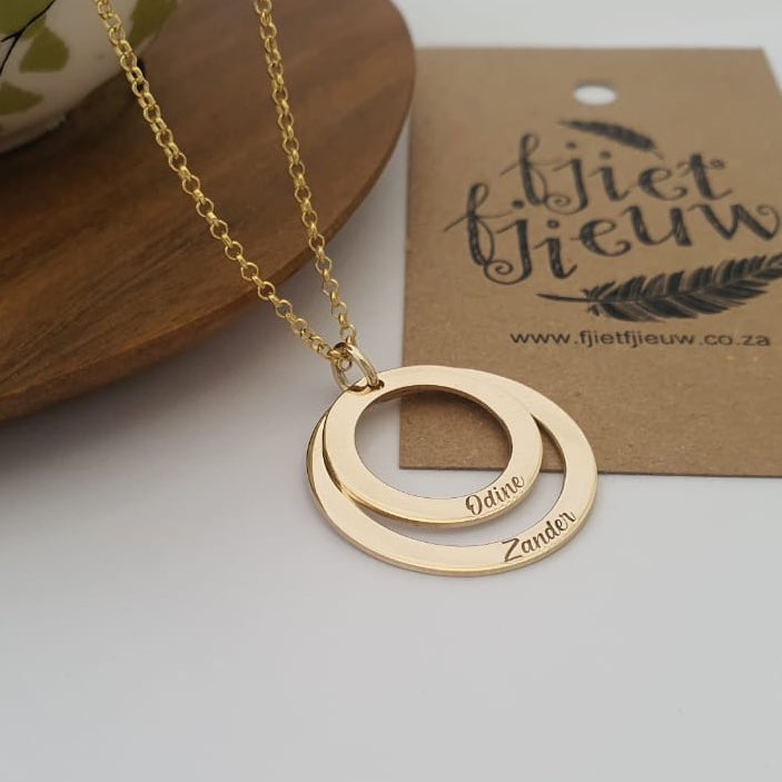 9ct Gold Personlised Pendant and Chain! 

#9ctgold #9ctyellowgold #personalised #laserengraved #lasercut #eternitycircles #eternitycirclenecklace #pendant #necklace #chain #fjietfjieuw #wedeliverhappiness
