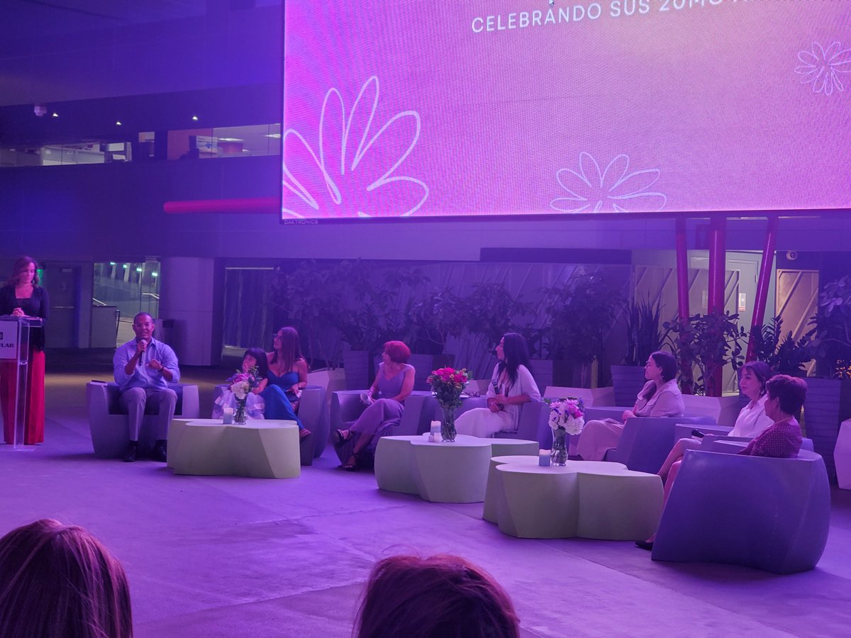 ffaj_pr's tweet photo. La FFAJ se unió a la Celebración del 20 Aniversario del Centro de la Mujer Dominicana. En la actividad se resaltó la labor realizada por el CMD en pro de los derechos de las mujeres sobrevivientes de violencia de género, con énfasis en las mujeres de estatus migratorio irregular. https://t.co/XtY7jGHRRj