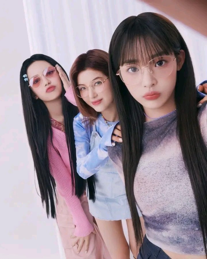 NewJeans México on Twitter "[📷] NEWJEANS X CARIN 🐰🕶️ NewJeans 뉴진스"