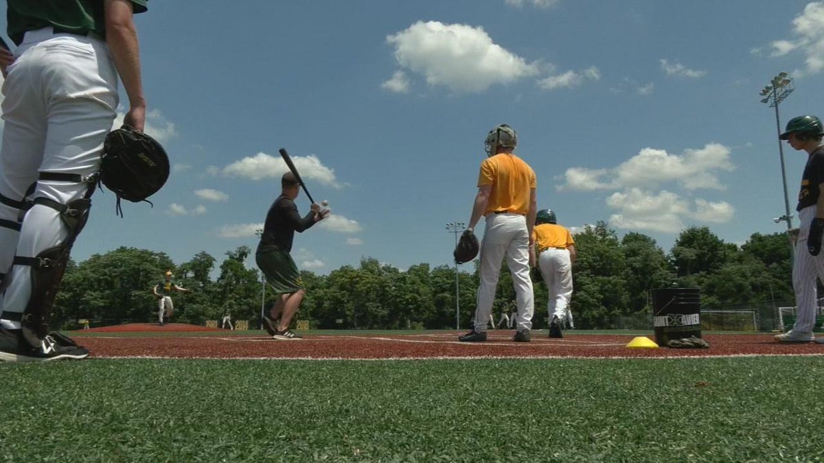 WDRB News (@WDRBNews) on Twitter photo 2023-03-27 16:30:11 The @stxtigers baseball team is gearing up for a history-making tournament: wdrb.news/3LUwCtN The @stxtigers baseball team is gearing up for a history-making tournament: wdrb.news/3LUwCtN