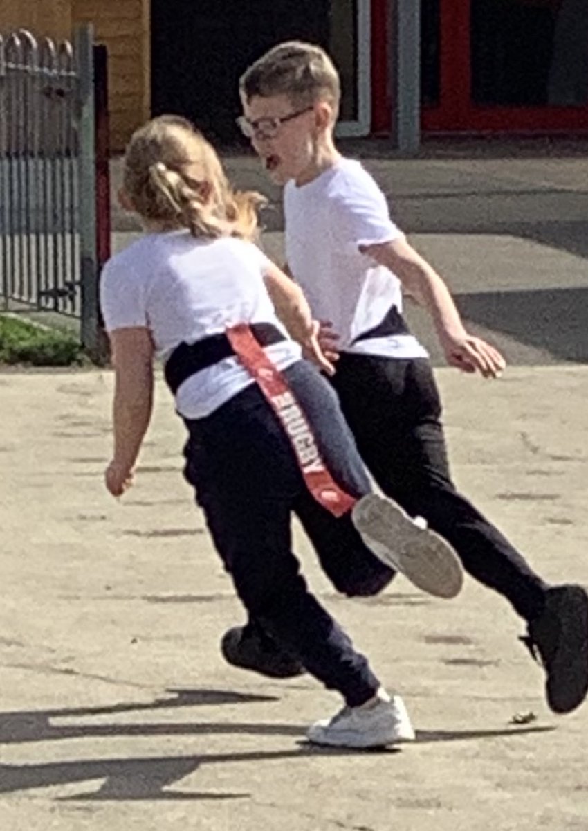 Accprimary's tweet photo. Year 3 and 4 have enjoyed learning new Tag Rugby skills in their session delivered by the Leicester Tigers today. @Melissa @MeltonBelvoir @Discoverytrust #ACCPE https://t.co/iqT5DRXml1
