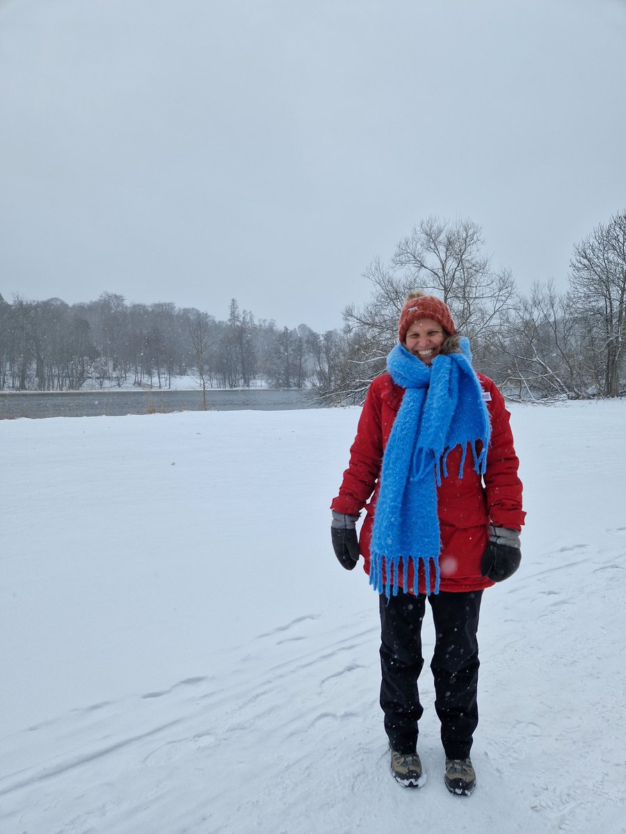 If the “Monday Move” @UKinSweden Embassy walk stopped for bad weather, it would never happen….
#walkingdiplomats
#wellbeingwalk 
#walkinginasnowglobe ❄️ 🥾