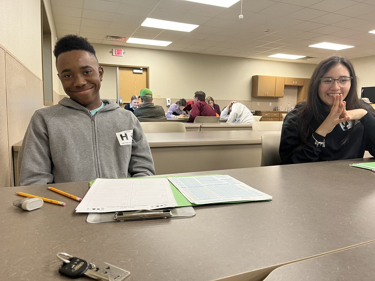 FFAHightower's tweet photo. SFA Livestock Judging Contest with these two! #hhsffa https://t.co/ZCe1tWDaKf