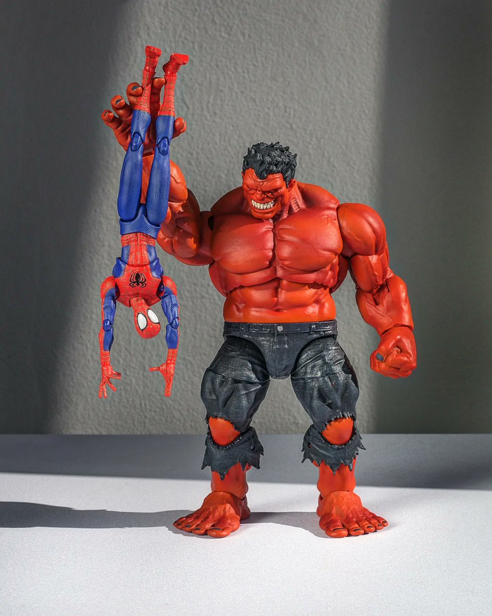 Abber_naffy's tweet photo. PT.2
#spiderman #collectible #figurine #actionfigure #svaction #peterbparker #peterparker #spiderverse #intothespiderverse #acrossthespiderverse https://t.co/6DW7QiVZX1