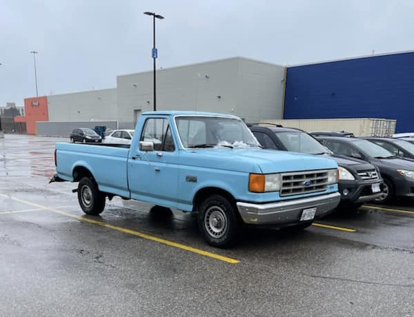 TheFordQueen's tweet photo. A Ford spotting this morning https://t.co/kY7nhFnviq
