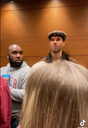 CryptoDrizzy6's tweet photo. @cal_gif This is the look of someone asking you to please stop: https://t.co/ulrLQ04pDf