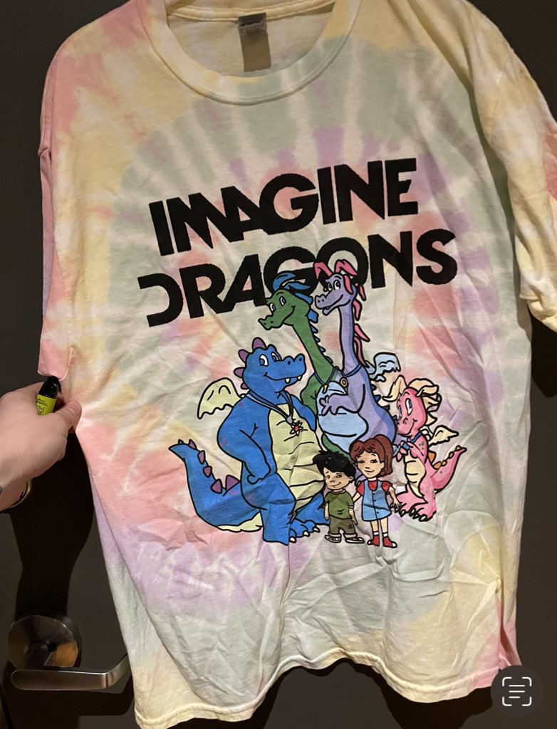 whotfisjovana's tweet image. i love band tees