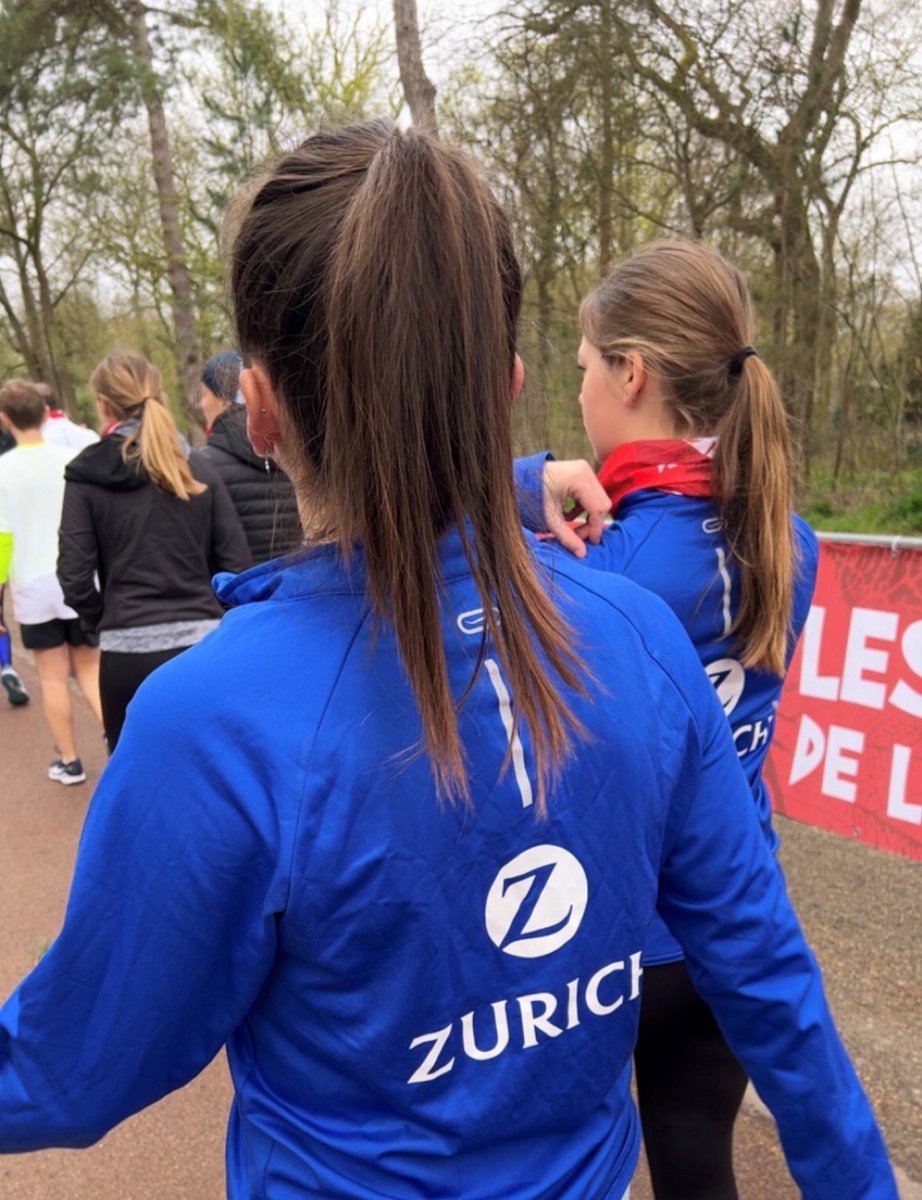 Zurich_France's tweet photo. Un grand bravo à tous les coureurs des @LFDAssurance dont 21 de la #TeamZurich pour leur engagement au profit d'une belle cause ! Ensemble, ils ont fait battre leurs cœurs pour #Adicare. #FouléesDeLassurance https://t.co/Y2TmLPm6is